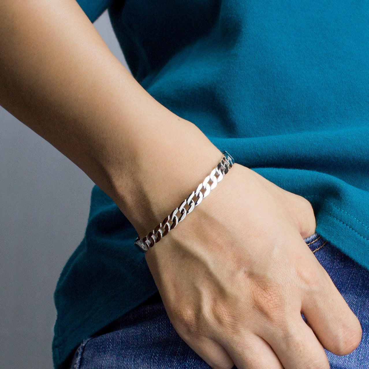 Stainless Steel Jewelry For Men – Stylish, Elegant & Affordable!